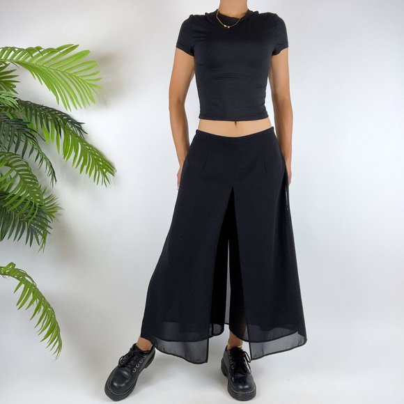Vintage 90s Grunge Black Low Rise Whimsygoth Chiffon Flare Capri Pants / Sz: 10
